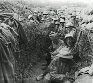 673px-Soldiers_in_trench