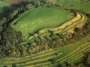 Badon_CadburyCastle02_full